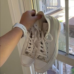 High top Converse Sneakers